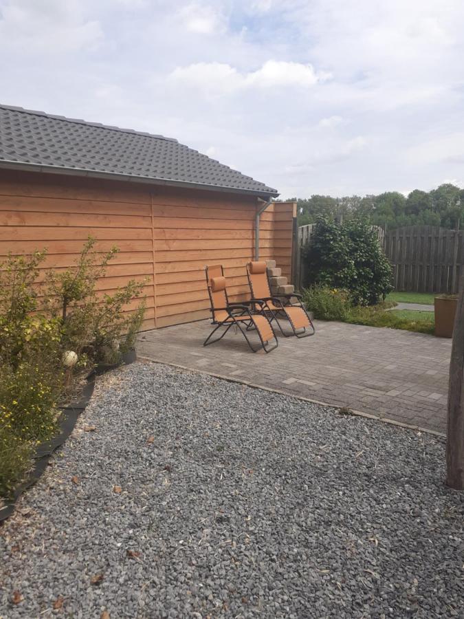 B&B Typisch Lelies Liessel Bagian luar foto