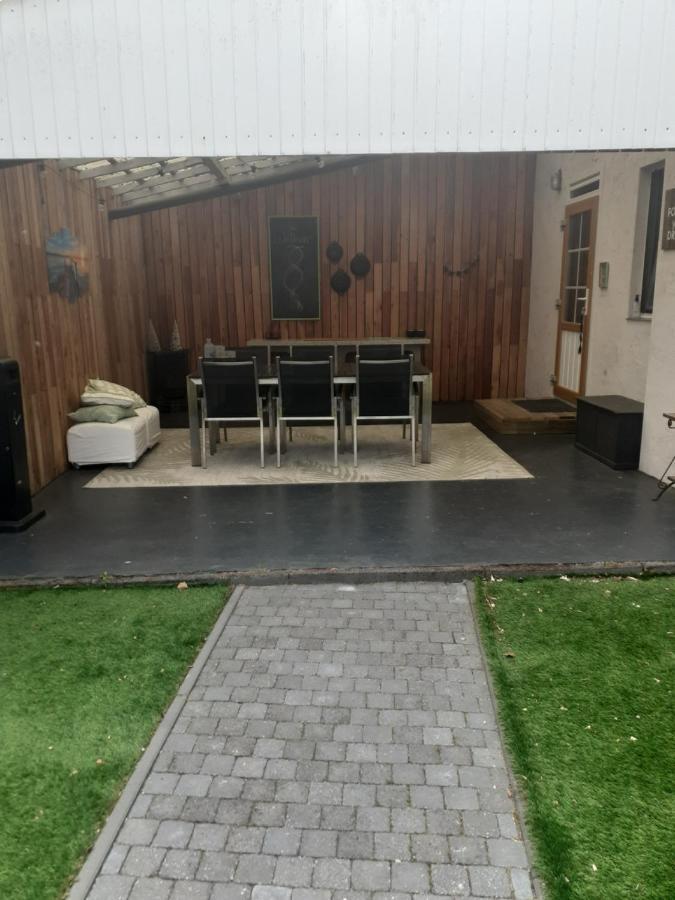 B&B Typisch Lelies Liessel Bagian luar foto