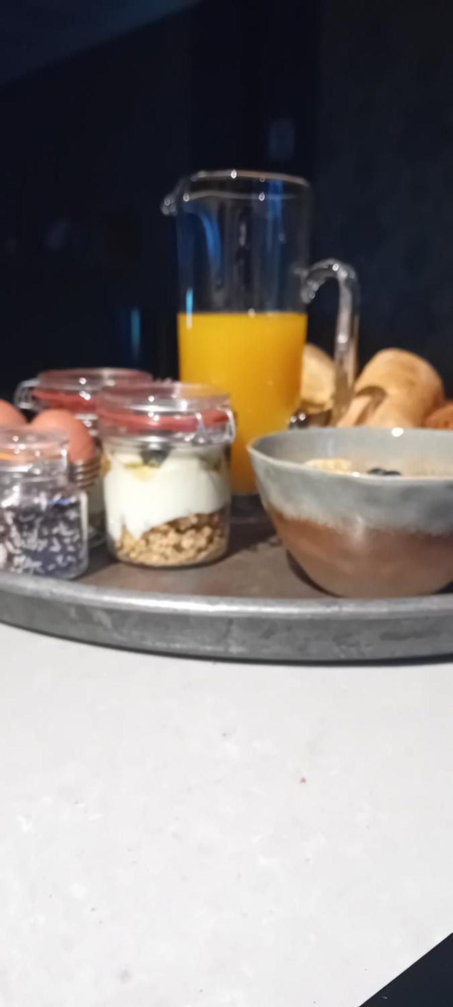 B&B Typisch Lelies Liessel Bagian luar foto